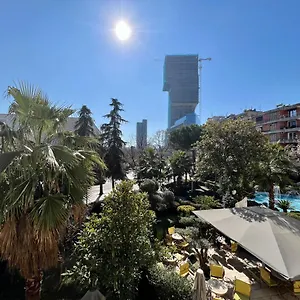 In Skanderbeg Square - Center 1 , Tirana Albanien